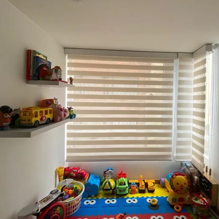 persianas sheer elegance en screen de marca pentagrama instaladas en kenedy sur de bogota en la habitacion de los niños